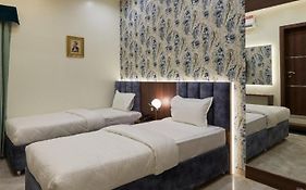 Hotel Rose Gold