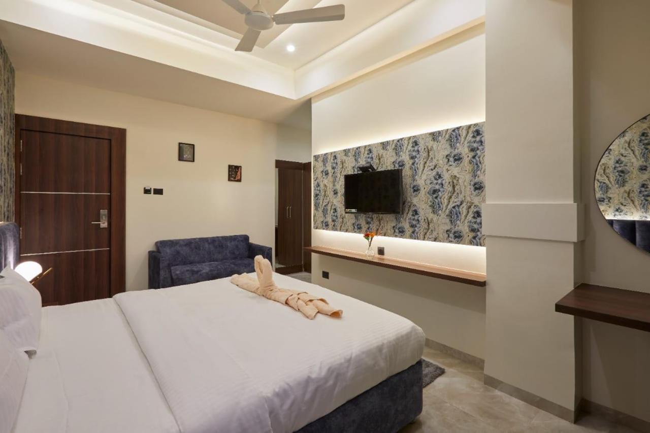 Hotel Rose Gold Ahmednagar Exterior photo
